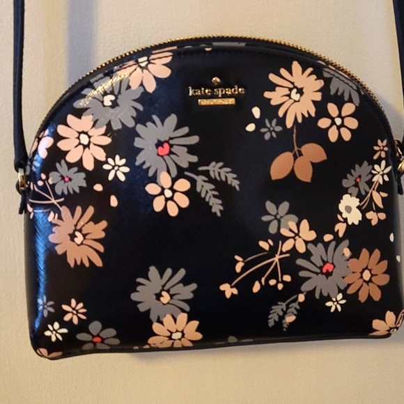 kate spade Handbags - Kate Spade Blue Flower Crossbody